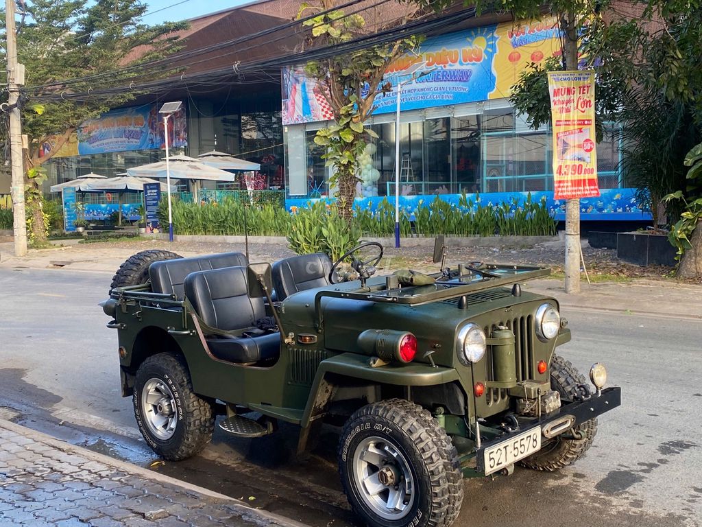 Jeep 1980  - 100000 km