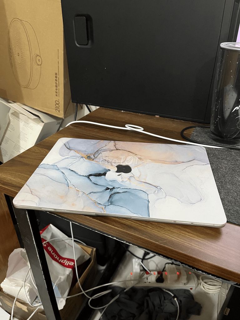 Pass Macbook Air M1 8/512 ngoại hình đẹp, pin 88%