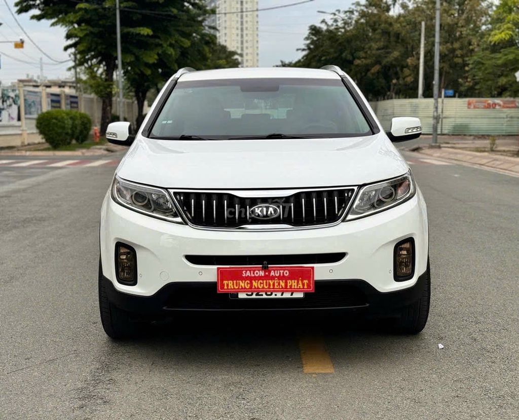 Kia Sorento 2018 bản máy xăng xe đẹp