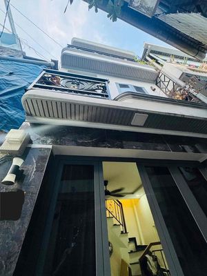 🏡 Nhà mới trung tâm Q1 – 3 tầng – 28m² – Nhỉnh 5 tỷ. Mua bán nhà ở tại Quận 1 Tp Hồ Chí Minh được đăng bởi Tuấn Anh Trần