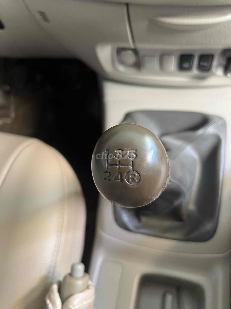 Toyota Innova 2015 2.0E Vàng cát. Mua bán Ô tô tại Thành phố Biên Hòa Đồng Nai được đăng bởi a hiep hình 7