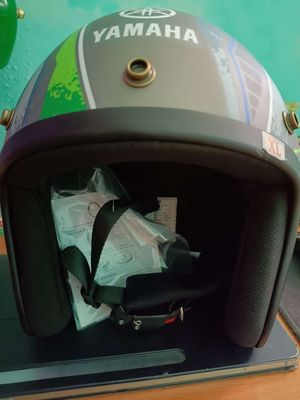 Mũ bảo hiểm 3/4 Yamaha. Mua bán Phụ tùng xe tại Quận Đống Đa Hà Nội được đăng bởi Bùi Cường 