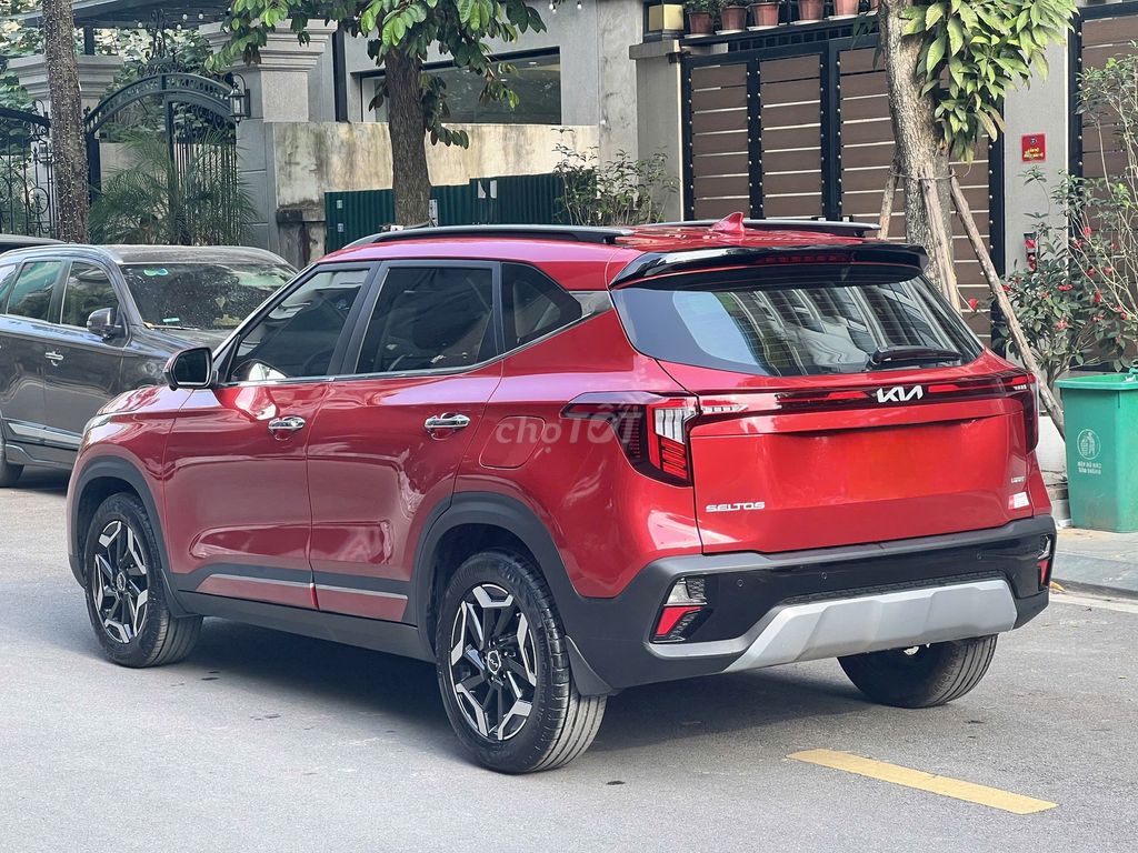 Kia Seltos 2024 Luxury 4000 km. Mua bán Ô tô tại Quận Long Biên Hà Nội được đăng bởi PHÚC LÂM  AUTO hình 3