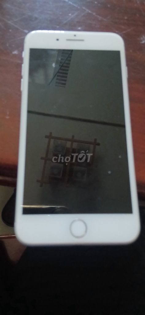 Apple iPhone 8 Plus 64GB Trắng. Mua bán Điện thoại tại Thành phố Buôn Ma Thuột Đắk Lắk được đăng bởi Vinh Nguyễn hình 1