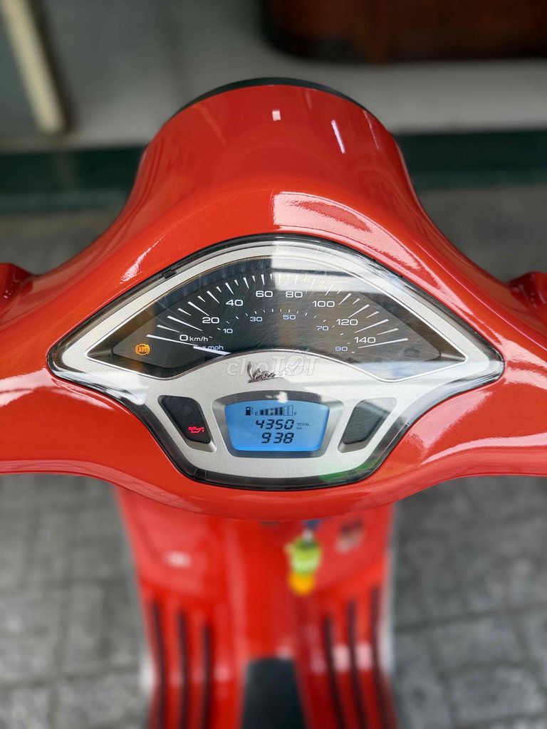 Chính chủ bán xe Vespa (Màu cam vũ trụ) Primavera. Mua bán Xe máy tại Thành phố Long Xuyên An Giang được đăng bởi Nguyễn Minh hình 1