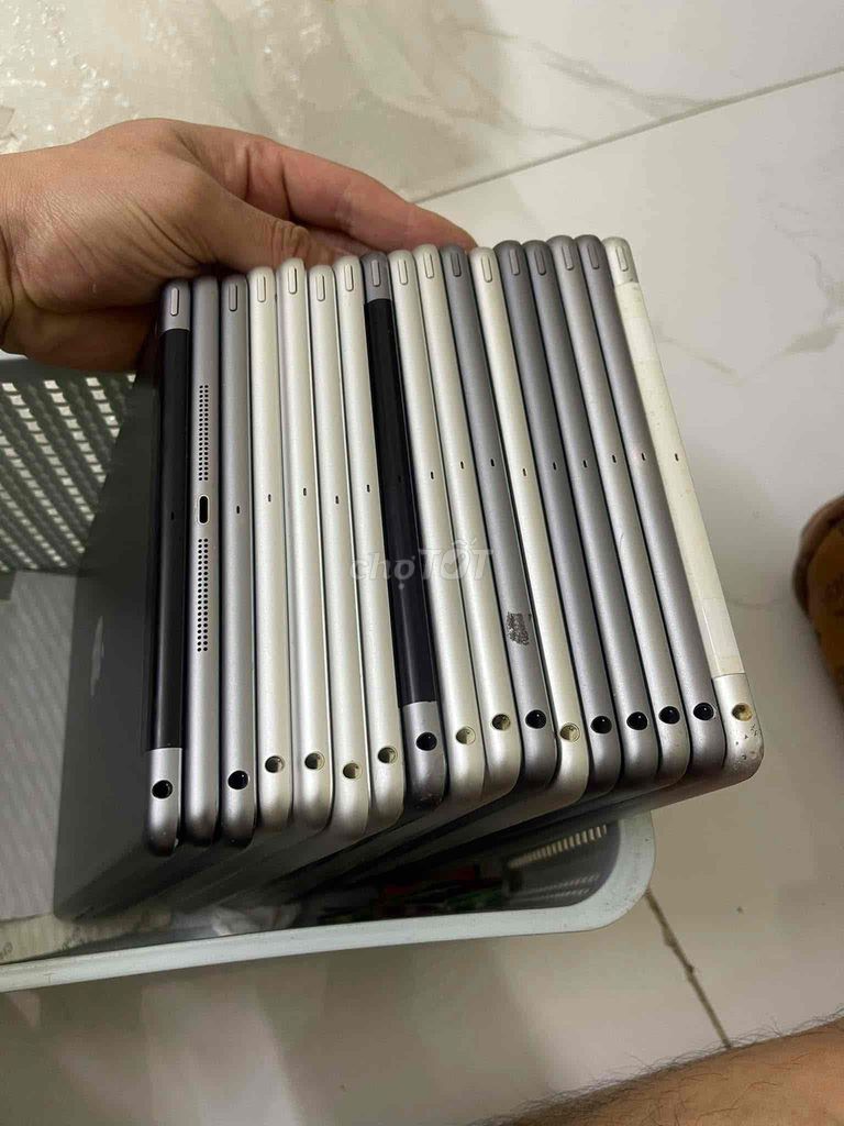 máy air1 32G wf+4g .máy đẹp full chức năng. Mua bán Máy tính bảng tại Quận Hoàng Mai Hà Nội được đăng bởi Nguyễn Thị Luyến hình 3