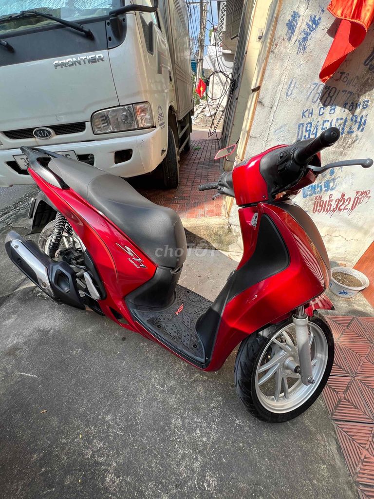 Bán xe SH Việt 125cc đời đầu, màu đỏ Cherry. Mua bán Xe máy tại Thành phố Thanh Hóa Thanh Hóa được đăng bởi Lê Công Tuyên hình 4