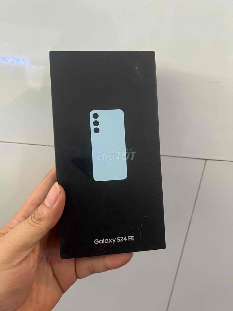 Samsung Galaxy Z Flip6 256GB Xanh. Mua bán Điện thoại tại Quận Tân Phú Tp Hồ Chí Minh được đăng bởi Pham Tâm hình 1