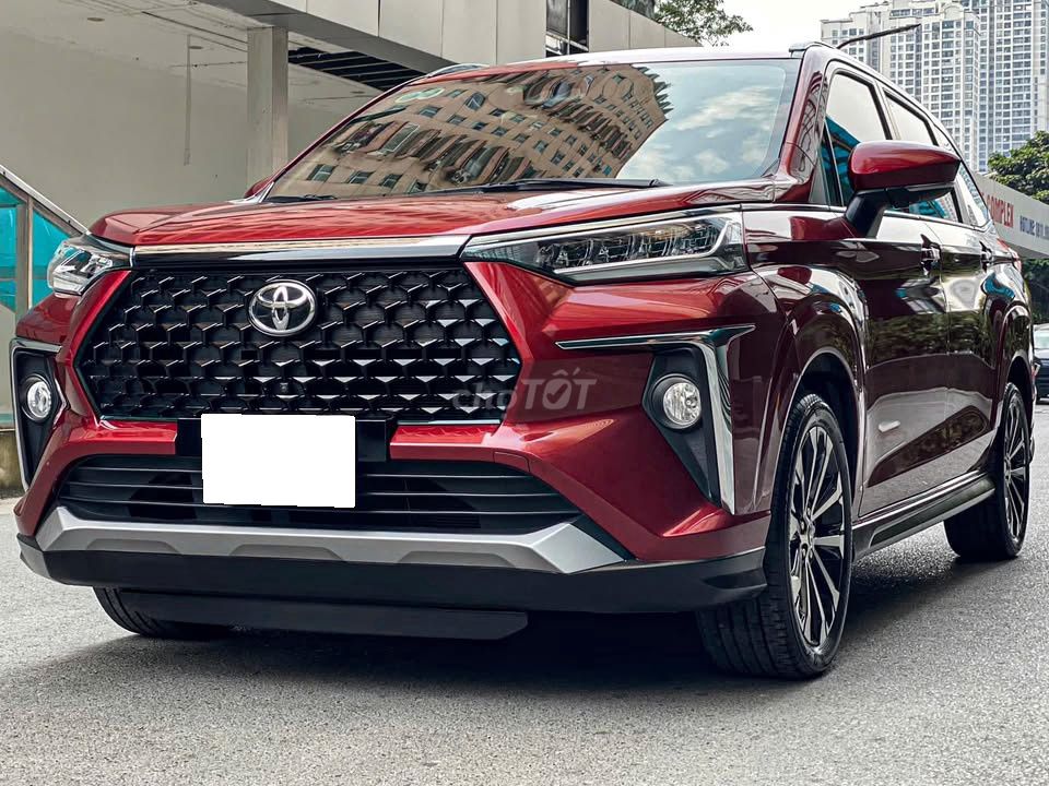 Cần bán Toyota Veloz Cross Top màu đỏ zin. Mua bán Ô tô tại Quận Gò Vấp Tp Hồ Chí Minh được đăng bởi Quang hình 10