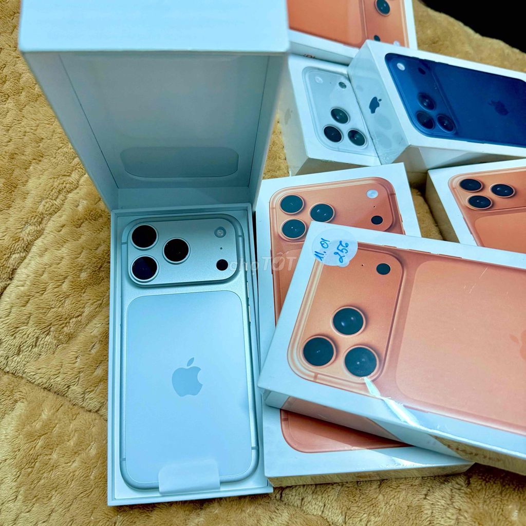 Apple iPhone 17 Pro 256GB Bạc New chưa kít. Mua bán Điện thoại tại Thành phố Bến Tre Bến Tre được đăng bởi Tiệm Nhà Táo hình 1