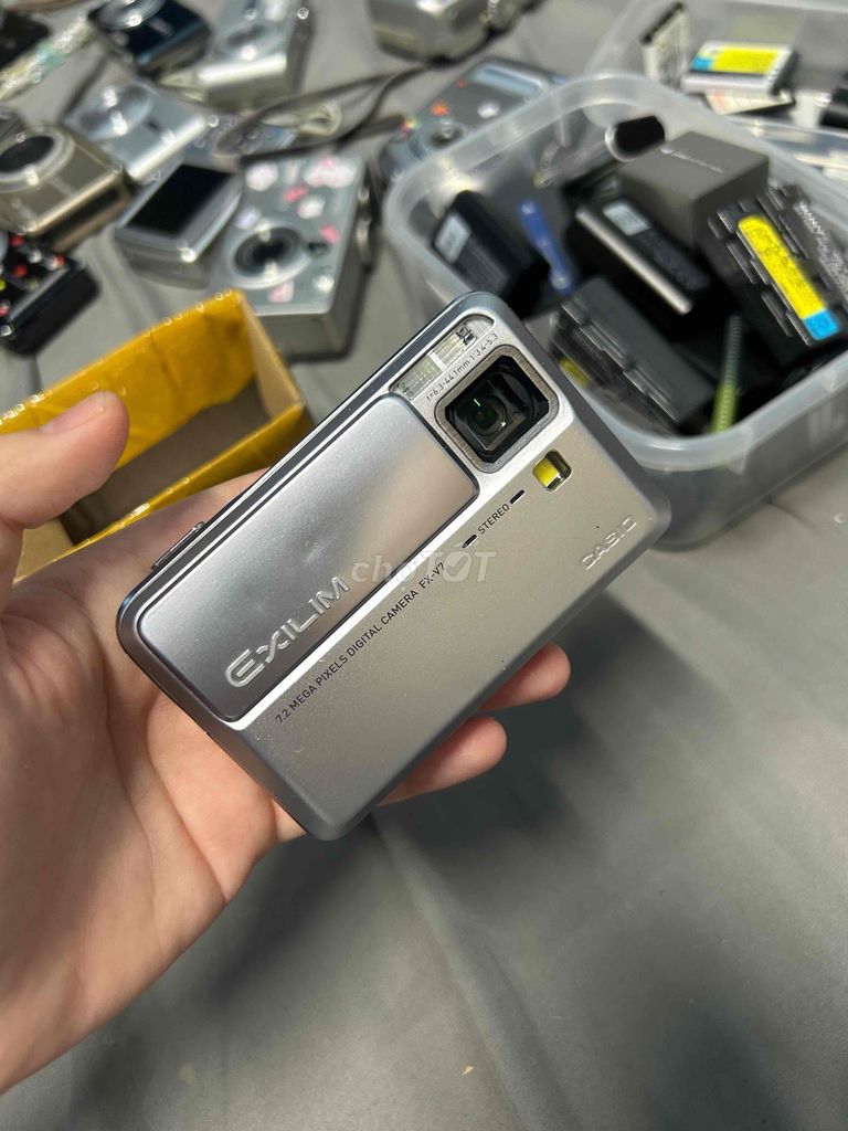 Máy ảnh Casio EXILIM FX-V7 Bạc. Mua bán Máy ảnh, Máy quay tại Quận Bình Tân Tp Hồ Chí Minh được đăng bởi Đặng Như hình 1