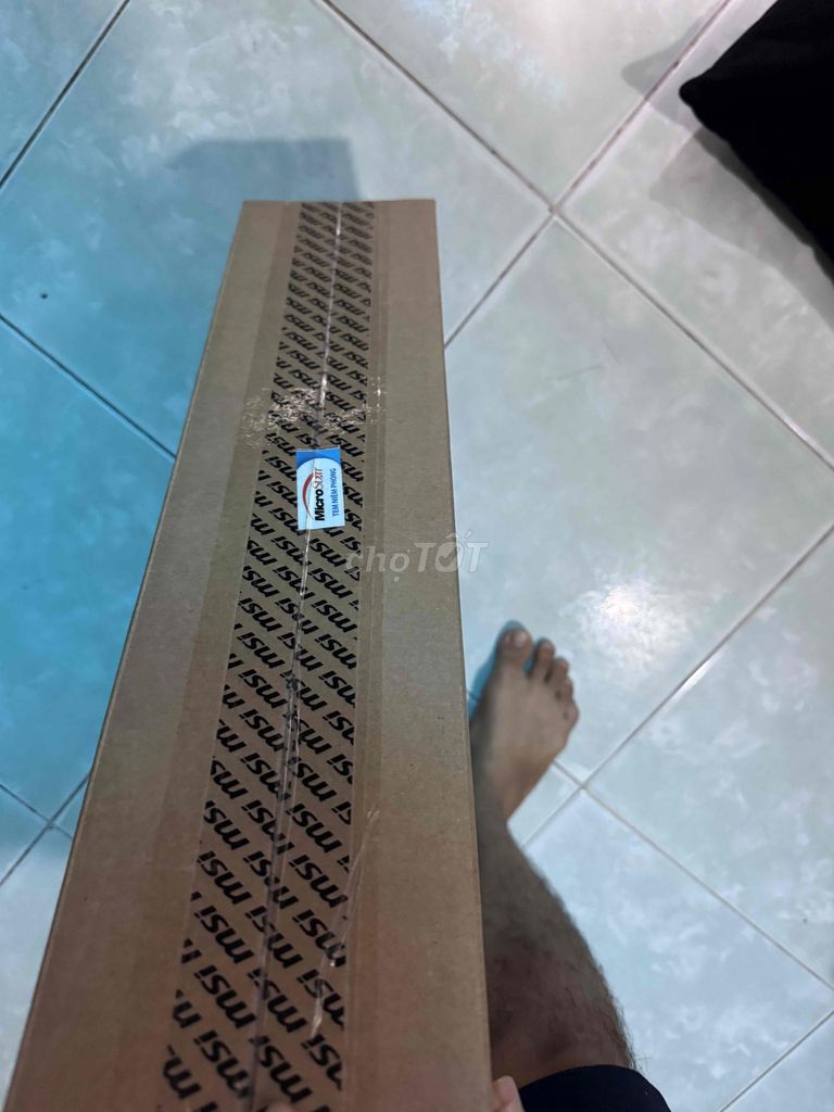 MSI Venture 14. Mua bán Laptop tại Quận Tân Phú Tp Hồ Chí Minh được đăng bởi Đường hình 1