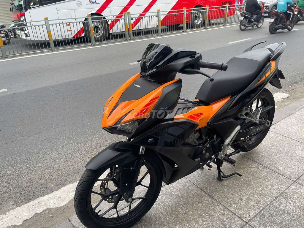 Honda winner x 2020 mới 90% Bstp chính chủ. Mua bán Xe máy tại Quận Tân Phú Tp Hồ Chí Minh được đăng bởi Tuanduy hình 2