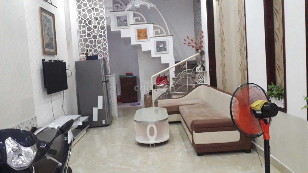 Cho thuê nhà riêng, 3 tầng, 45m2, 3 PN, Trung tâm tp Đà Nẵng