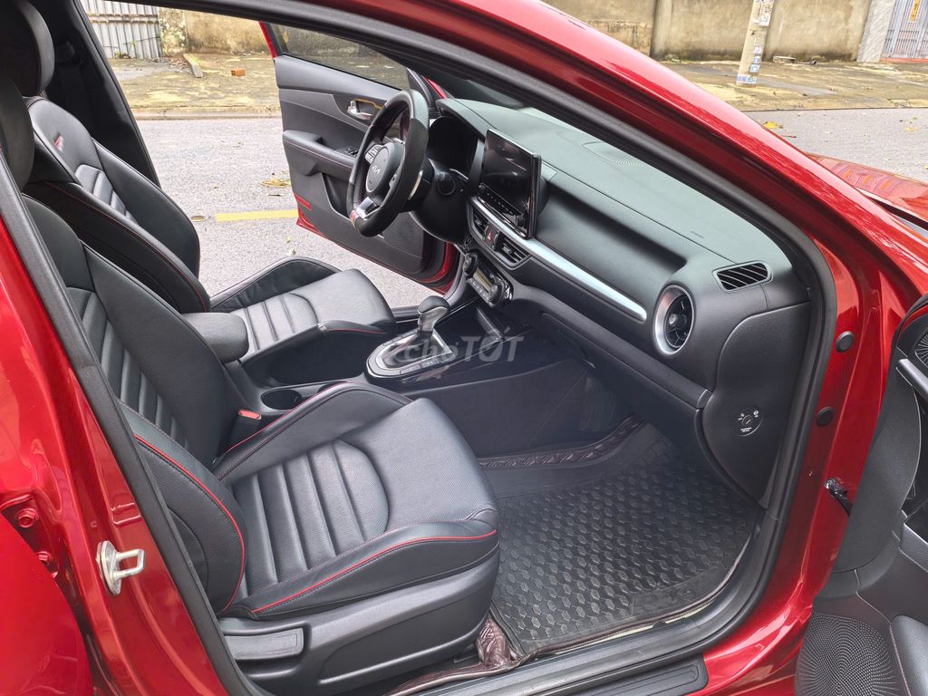 Kia K3 2022 GT 1.6 AT Turbo - 11111 km. Mua bán Ô tô tại Thành phố Buôn Ma Thuột Đắk Lắk được đăng bởi LUCKY hình 13