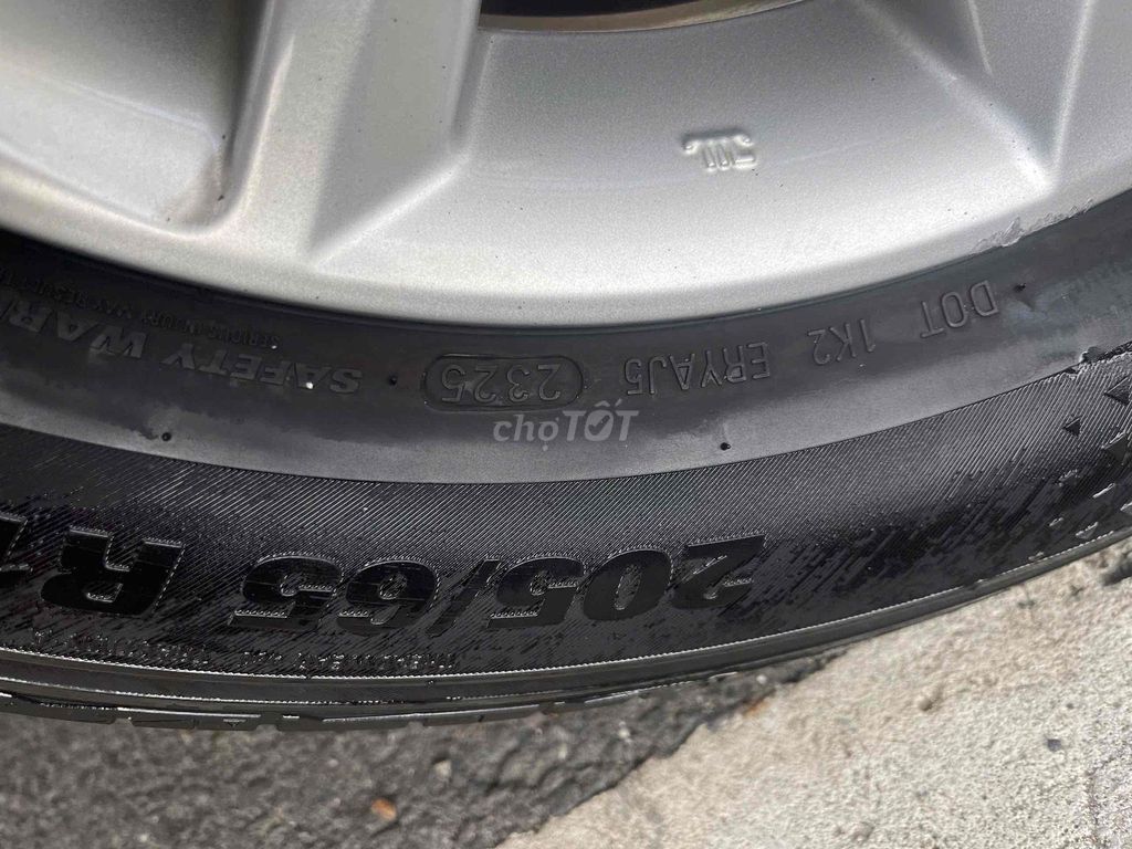 Toyota Innova 2.0E số sàn 2020 gia đình 1 chủ zin. Mua bán Ô tô tại Huyện Củ Chi Tp Hồ Chí Minh được đăng bởi Đại lý chính hãng xe qua sử dụng Toyota Sài Gòn hình 8