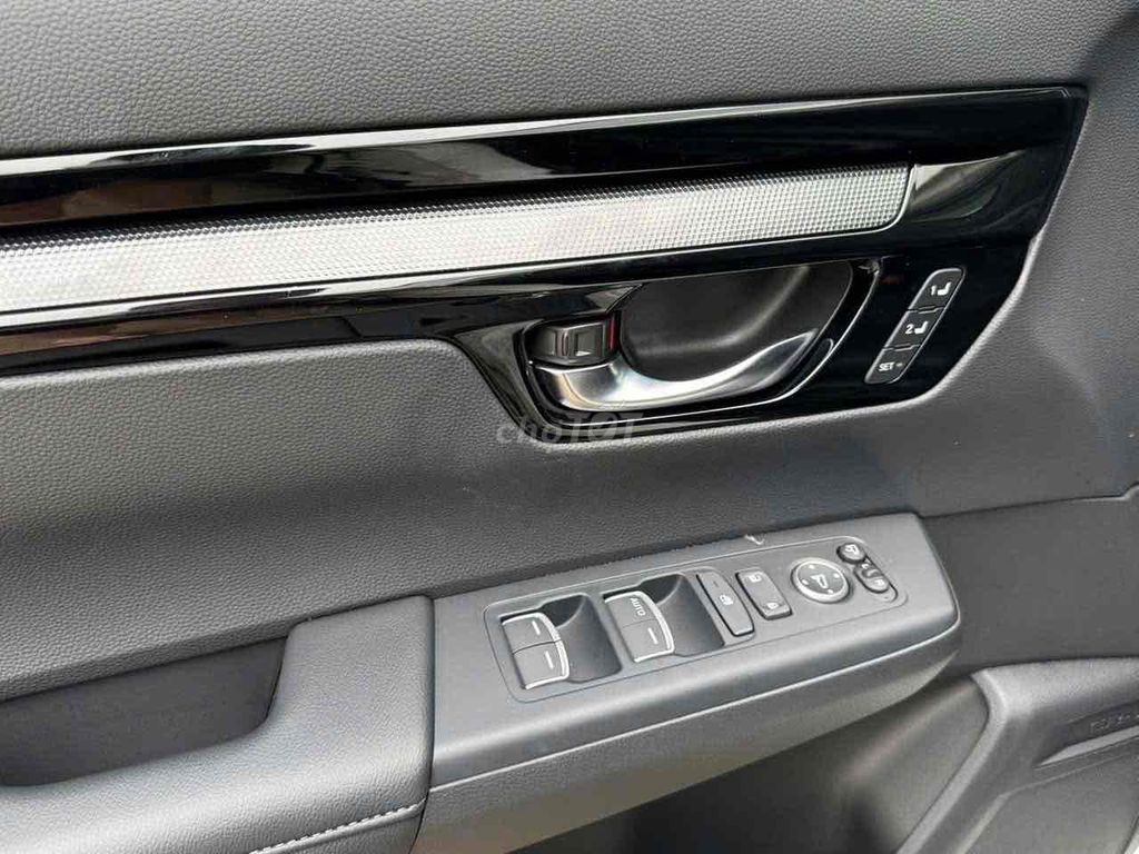 Honda CR V 2024 G - 6000 km. Mua bán Ô tô tại Huyện Hóc Môn Tp Hồ Chí Minh được đăng bởi bin hình 3