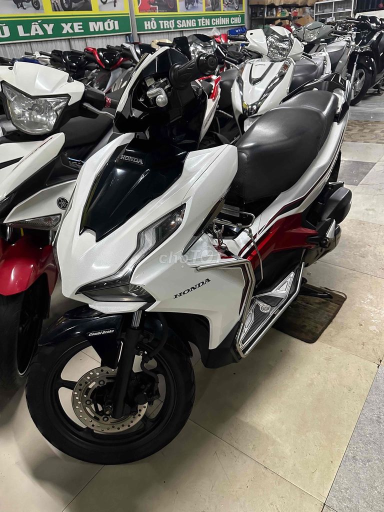 📌📣 AB 2020 trắng rất đẹp. Hỗ trợ trả góp. Mua bán Xe máy tại Thành phố Huế Thừa Thiên Huế được đăng bởi Xe Máy Nhật Vy hình 3
