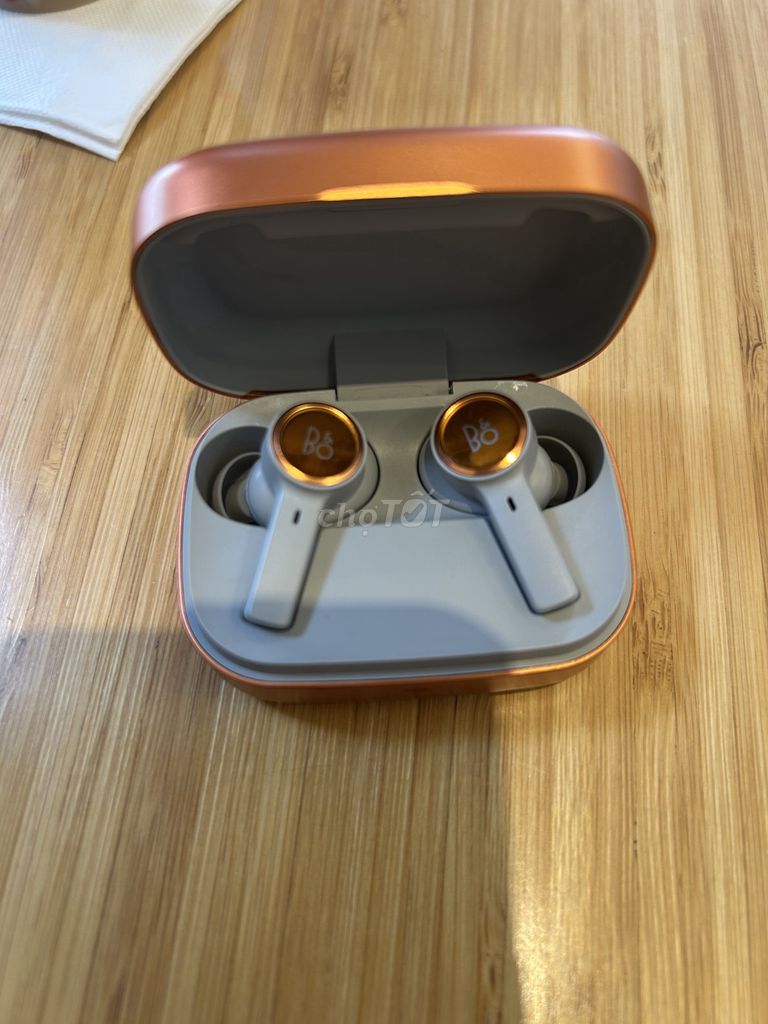 Tai nghe không dây Bang & Olufsen Đồng. Mua bán Tivi, Âm thanh tại Quận 7 Tp Hồ Chí Minh được đăng bởi Viet Vy Vo hình 1