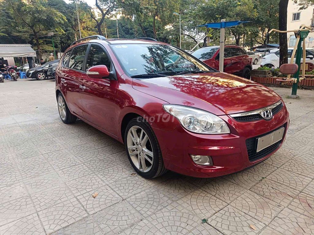 Hyundai i30cw 2009 Đỏ 160000 km. Mua bán Ô tô tại Quận Cầu Giấy Hà Nội được đăng bởi Hà Châu Tuyền hình 3
