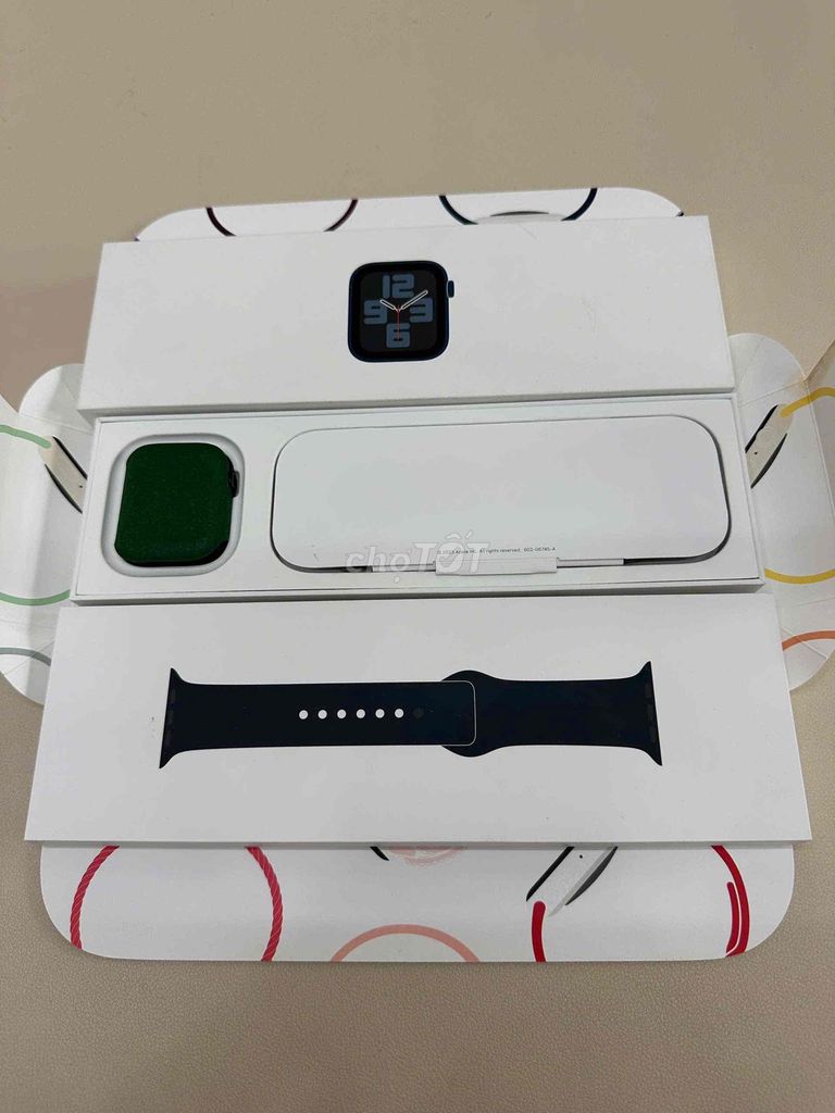 Apple Watch SE Gen 2 44mm Đen vna lte Esim pin 97%. Mua bán Thiết bị đeo thông minh tại Quận Tân Bình Tp Hồ Chí Minh được đăng bởi Shop Trung Văn Apple Watch hình 1