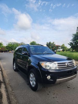 Toyota Fortuner 2010 Đen