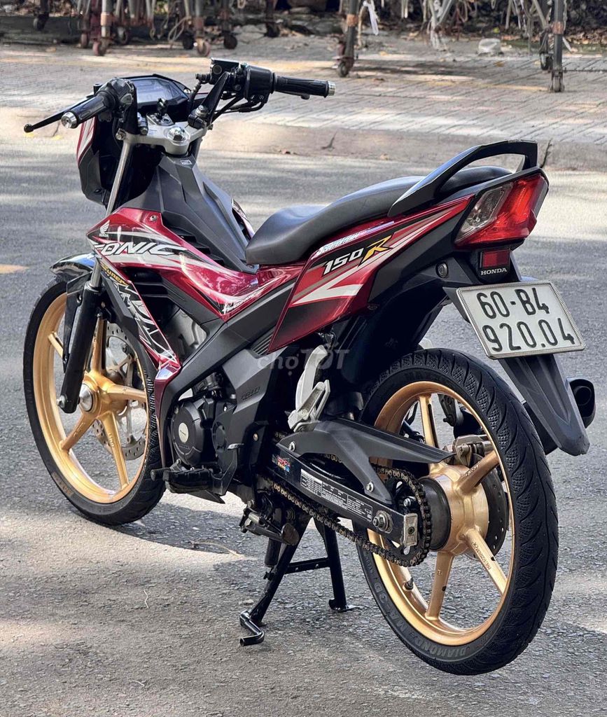 Sonic 150r 2019 zin chính chủ. Mua bán Xe máy tại Thành phố Biên Hòa Đồng Nai được đăng bởi Xe Máy Sơn Trung Duy hình 4