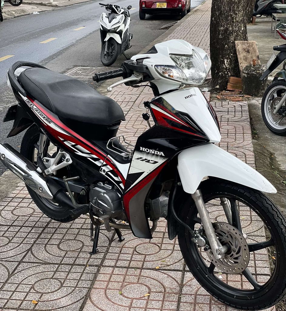 Honda blade 110 bstp chính chủ. Mua bán Xe máy tại Quận 8 Tp Hồ Chí Minh được đăng bởi Đặng Thái Hòa hình 6