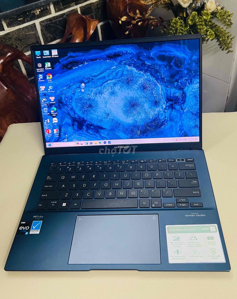 ASUS Zenbook 14 OLED i5-1240P 14 inch 8GB/256GB. Mua bán Laptop tại Quận Gò Vấp Tp Hồ Chí Minh được đăng bởi Nguyễn văn thắng  hình 1