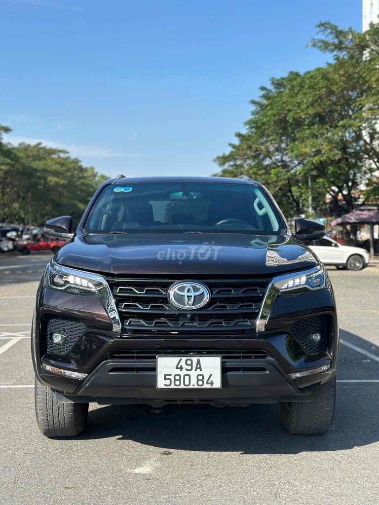 Toyota Fortuner 2020 2.4G 4x2 MT - 45000 km