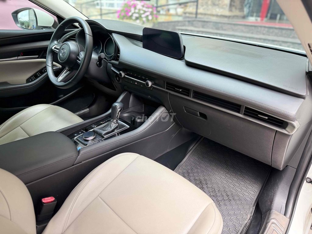 Mazda 3 2020 Deluxe 54.000 km Trắng. Mua bán Ô tô tại Thành phố Đà Lạt Lâm Đồng được đăng bởi nguyễn hữu minh hình 7
