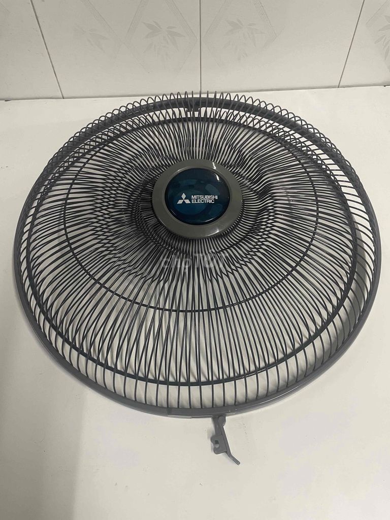 Quạt điện Mitsubishi Nhật Bản điều khiển từ xa. Mua bán Quạt tại Quận Bình Tân Tp Hồ Chí Minh được đăng bởi Vu Trung  hình 1