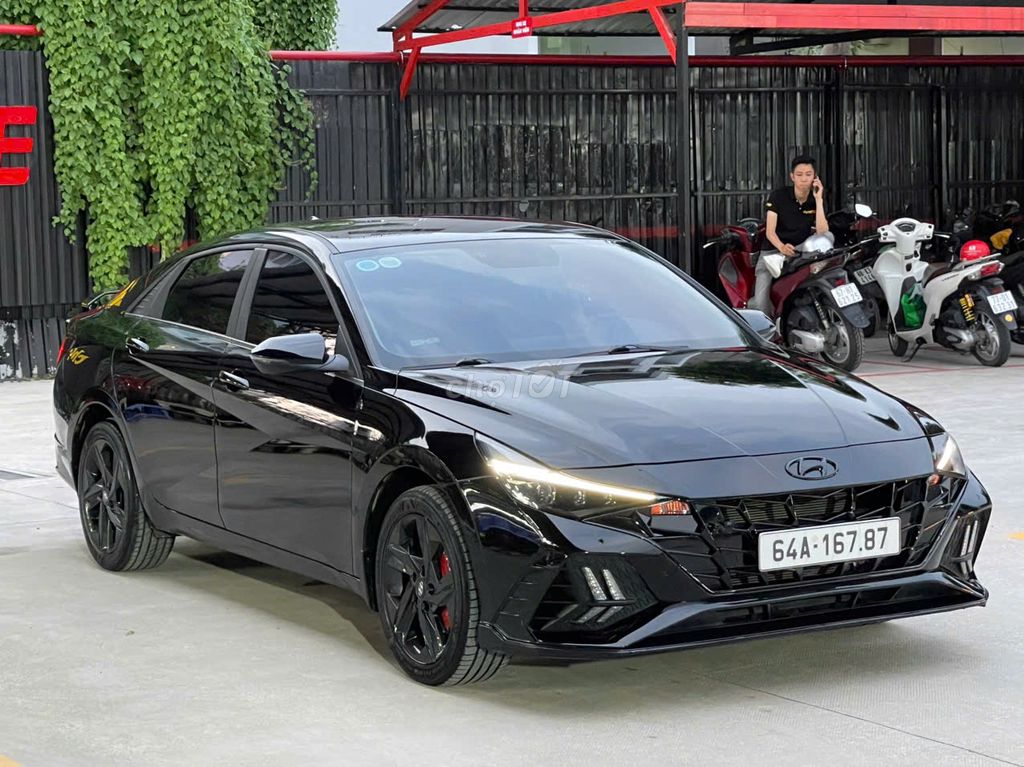 Hyundai Elantra 2022 2.0 AT - 22000km XE NHƯ MỚI