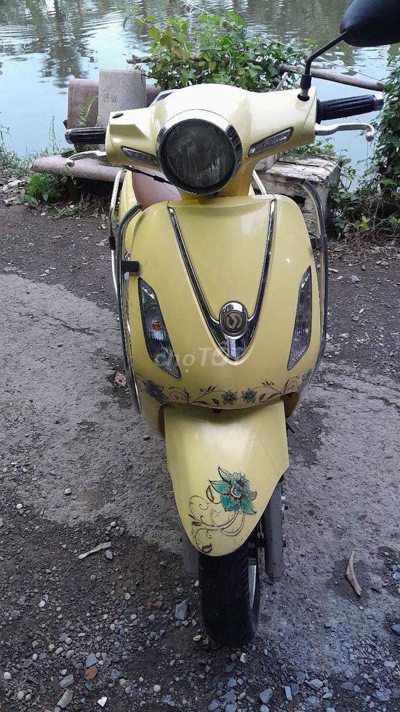 SYM Attila màu Vàng chính chủ. Mua bán Xe máy tại Quận Bình Tân Tp Hồ Chí Minh được đăng bởi Lan Hạ  hình 2