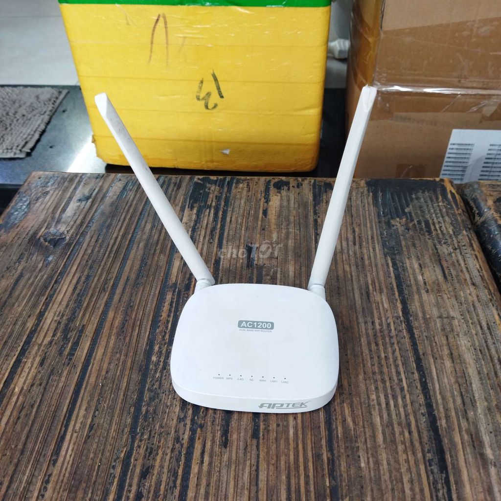 Phát wifi Aptek 122 tốc độ 1200mbps.