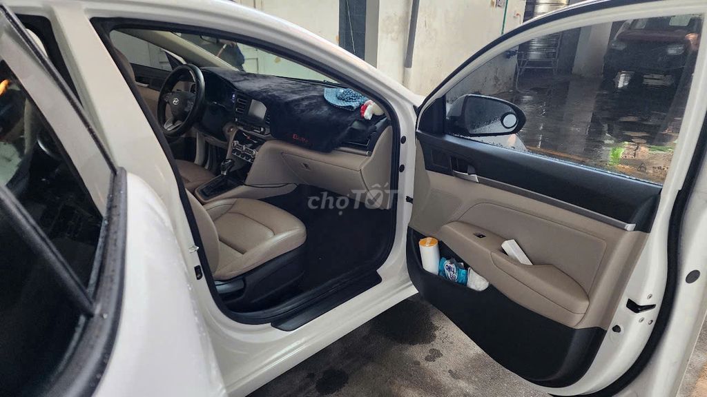 Hyundai Elantra 2020 1.6 AT - 42981 km. Mua bán Ô tô tại Quận Liên Chiểu Đà Nẵng được đăng bởi Mr Hải hình 9