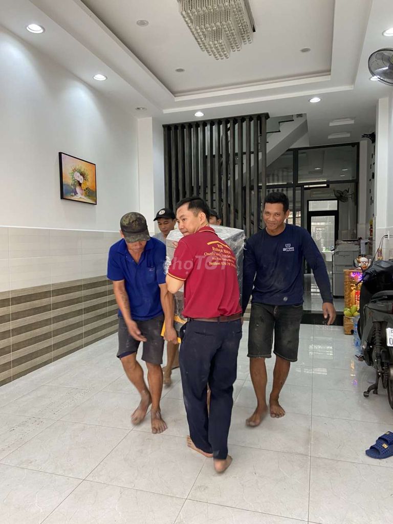 Dịch vụ chuyển nhà trọn gói GIÁ RẺ BÌNH DẠN. Dịch vụ chuyển nhà tại Quận 12 Tp Hồ Chí Minh được đăng bởi Chuyển Nhà Trọn Gói  Robert Biện hình 1