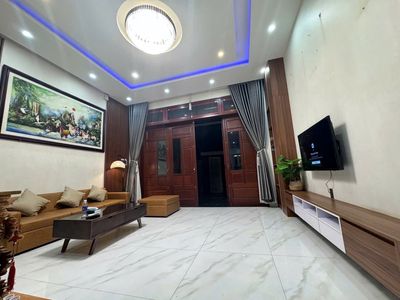 Аренда · 5 комн. · 110 м² · Quận Cẩm Lệ, ул. Đường Lê Sỹ