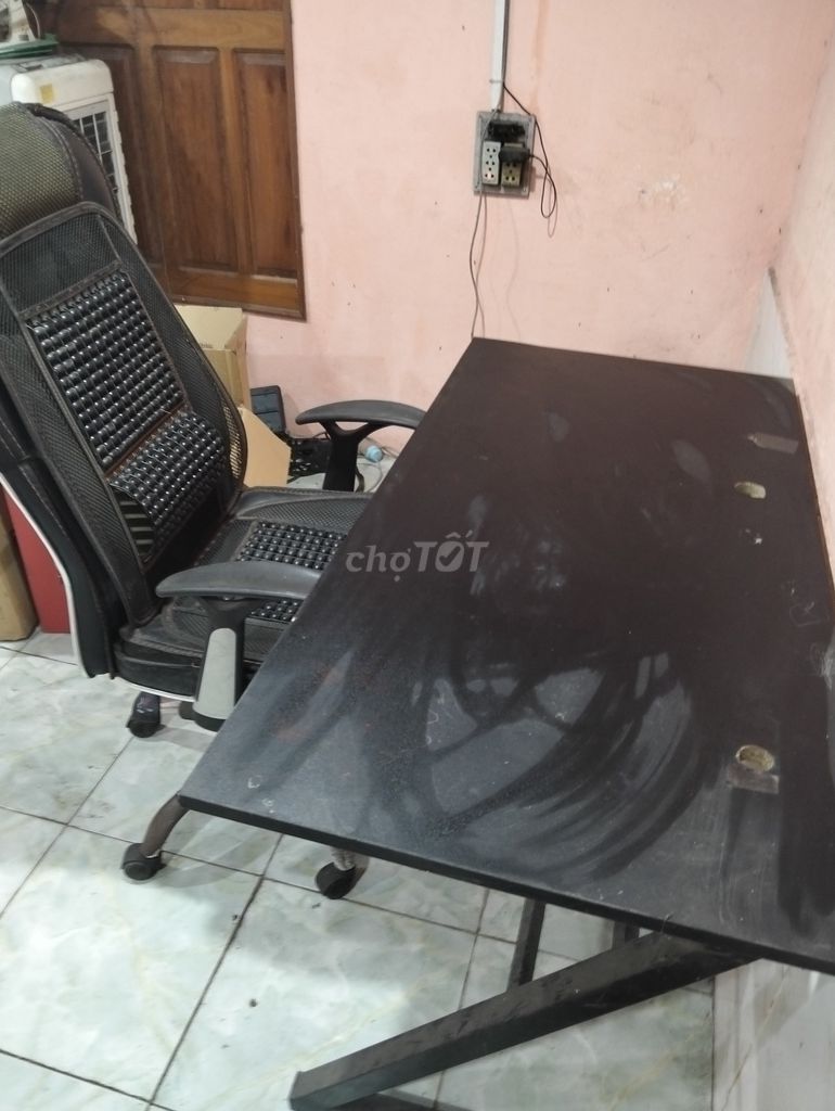 Thanh lý bộ bàn ghế. Mua bán Bàn ghế tại Quận Ngũ Hành Sơn Đà Nẵng được đăng bởi Út Mập hình 1