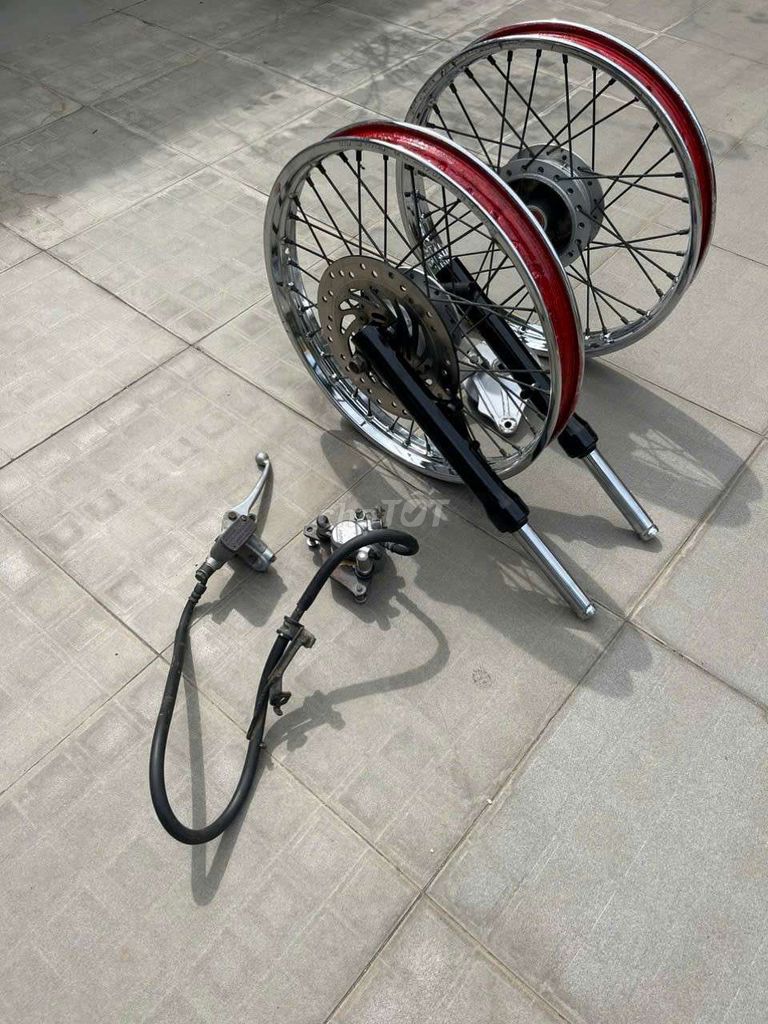 Mâm xe Future Neo Kim loại Đỏ. Mua bán Phụ tùng xe tại Quận Cẩm Lệ Đà Nẵng được đăng bởi hồ chí hiếu hình 1