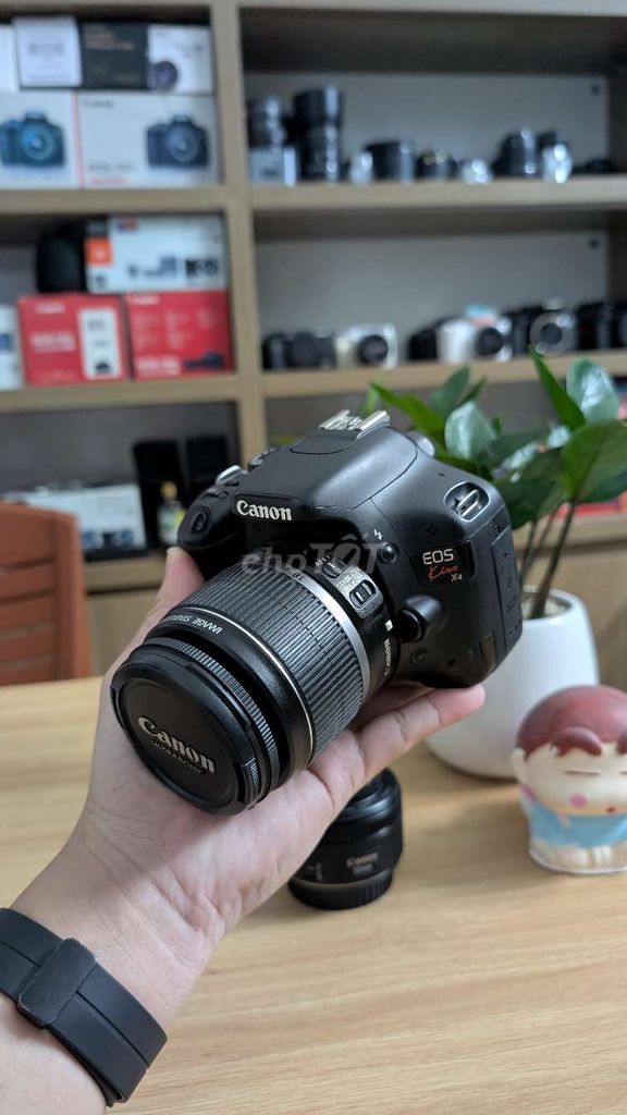 Máy ảnh Canon 550D 18-55mm IS Đen Đã sử dụng. Mua bán Máy ảnh, Máy quay tại Quận Hải Châu Đà Nẵng được đăng bởi Hoàng Máy Ảnh hình 1