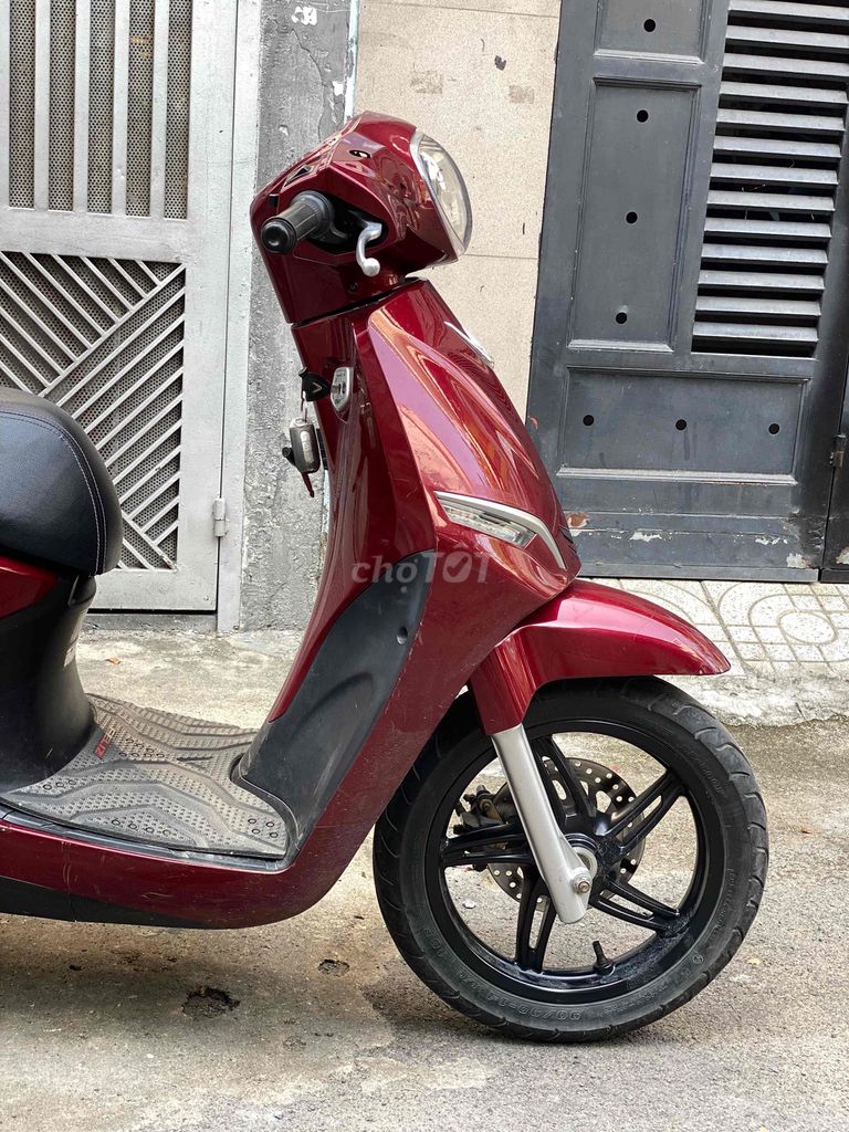 Xe máy điện VinFast Feliz dk2022 màu Đỏ pin 45Ah. Mua bán Xe điện tại Quận Gò Vấp Tp Hồ Chí Minh được đăng bởi XE ĐIỆN 90s hình 5