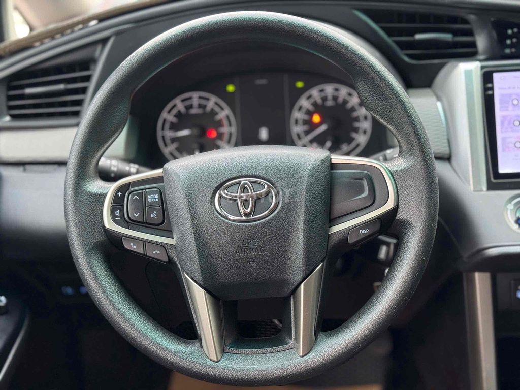 Toyota Innova E 2023 số sàn xe gia đình nhiều đồ. Mua bán Ô tô tại Thành phố Thủ Đức Tp Hồ Chí Minh được đăng bởi Vinh  Xe Toyota Cũ Mới Chính Hãng HCM  hình 7