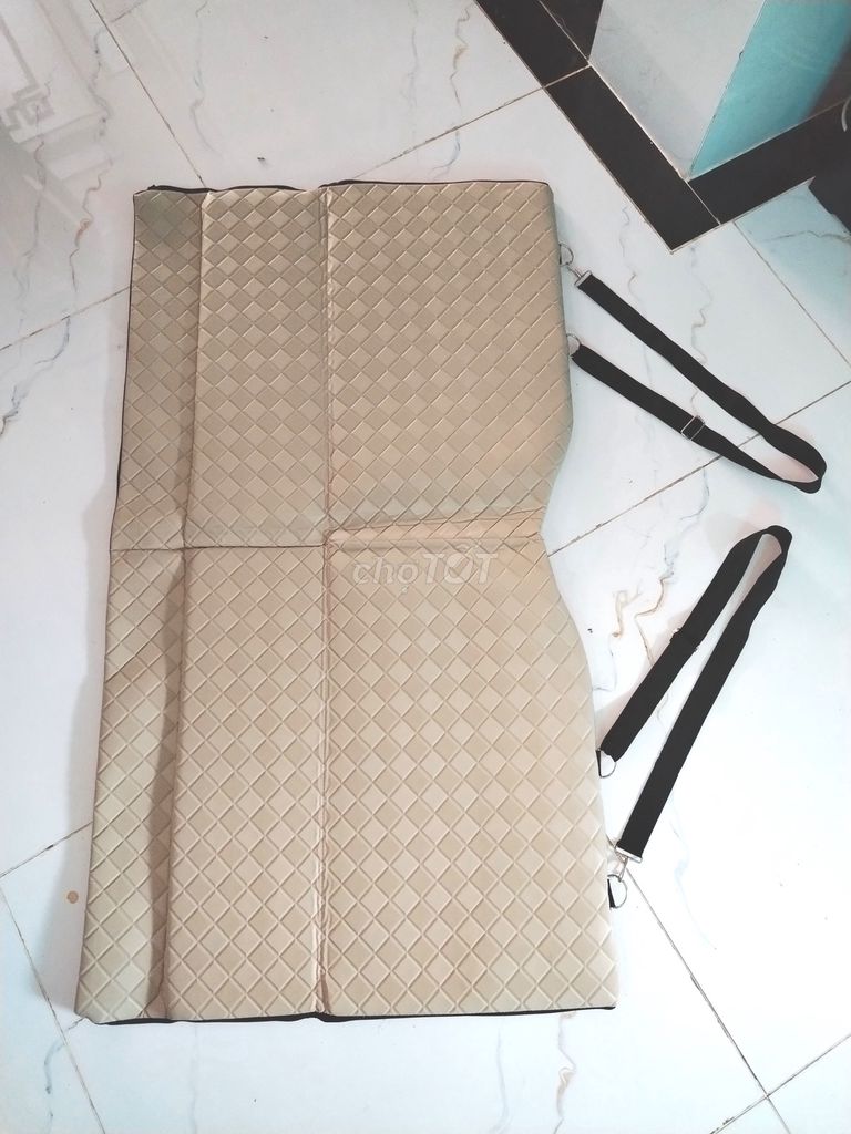 Nệm ô tô Sedan 5 chỗ màu Kem. Mua bán Phụ tùng xe tại Huyện Long Thành Đồng Nai được đăng bởi Tuan Nguyen hình 1
