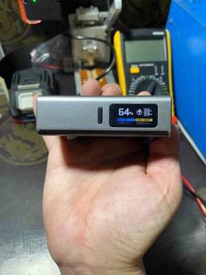 Sạc dự phòng có màn hình TFT dung lượng 10.000mAh. Mua bán Phụ kiện (Màn hình, Chuột...) tại Thành phố Huế Thừa Thiên Huế được đăng bởi Nguyễn rôn