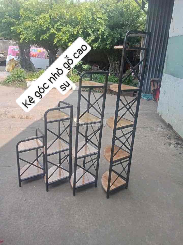 Kệ sách Gỗ Sắt Nâu Đen. Mua bán Tủ, kệ gia đình tại Thành phố Thủ Đức Tp Hồ Chí Minh được đăng bởi Nguyen Oanh hình 1