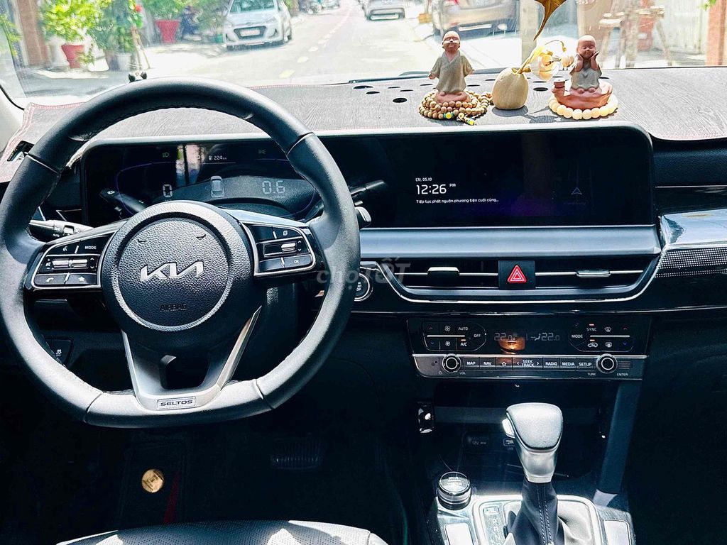 Kia Seltos 2024 Luxury 1.5 AT - 16000 km. Mua bán Ô tô tại Quận Hải Châu Đà Nẵng được đăng bởi Lê kha hình 9
