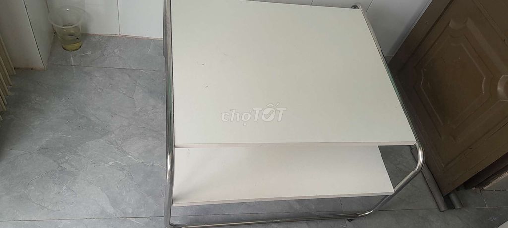 Ghế sofa đệm trắng còn mới. Mua bán Bàn ghế tại Thành phố Tân An Long An được đăng bởi Nguyễn Thị Diễm Lệ hình 1