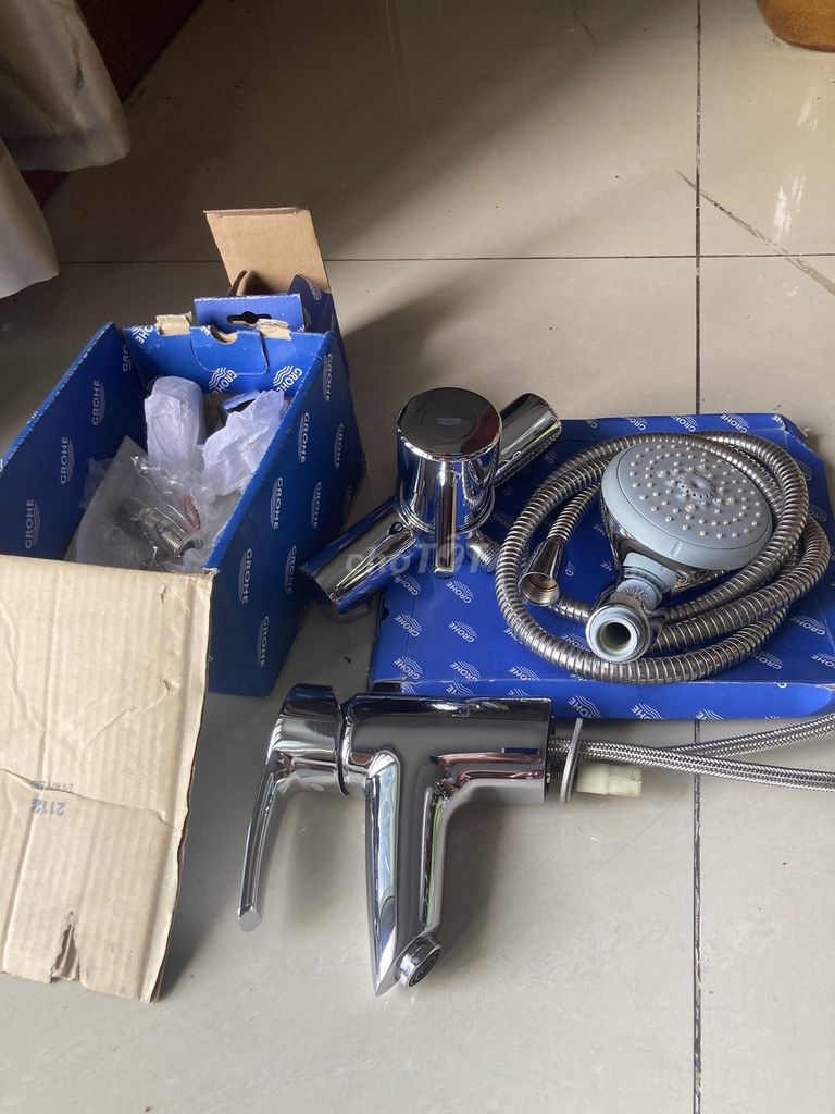Combo sen vòi GROHE mới 90%. Mua bán Thiết bị vệ sinh, nhà tắm tại Quận 3 Tp Hồ Chí Minh được đăng bởi Nguyễn Chiến Thắng hình 1