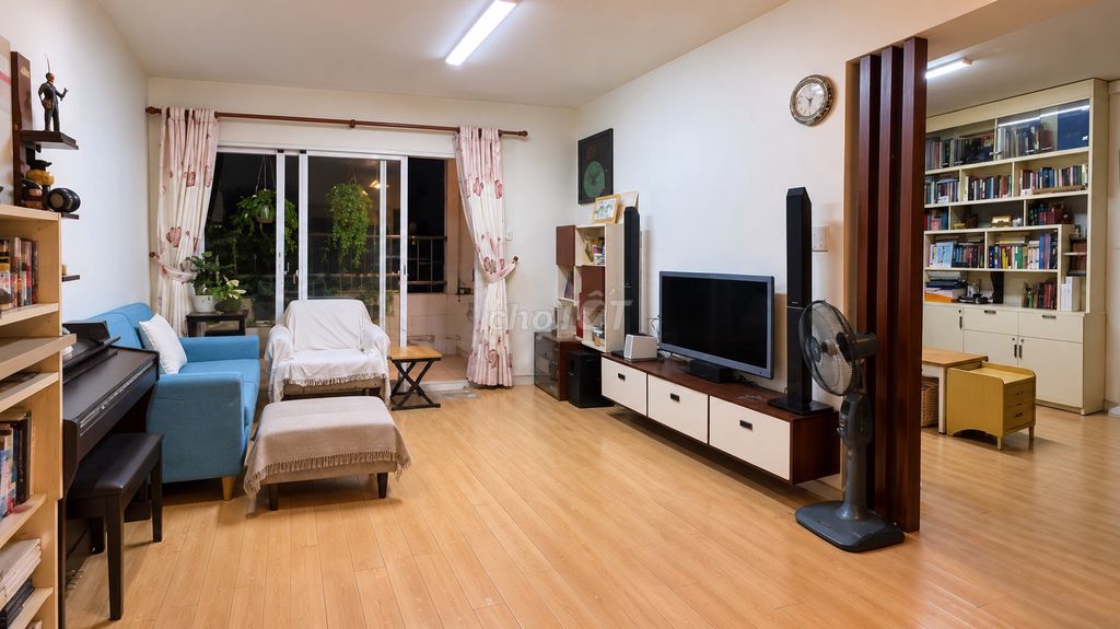 Аренда · 3 комн. · 90 м² · Quận Tân Bình, ул. Hồng Lạc